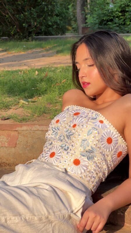 Backless embroidered top for women